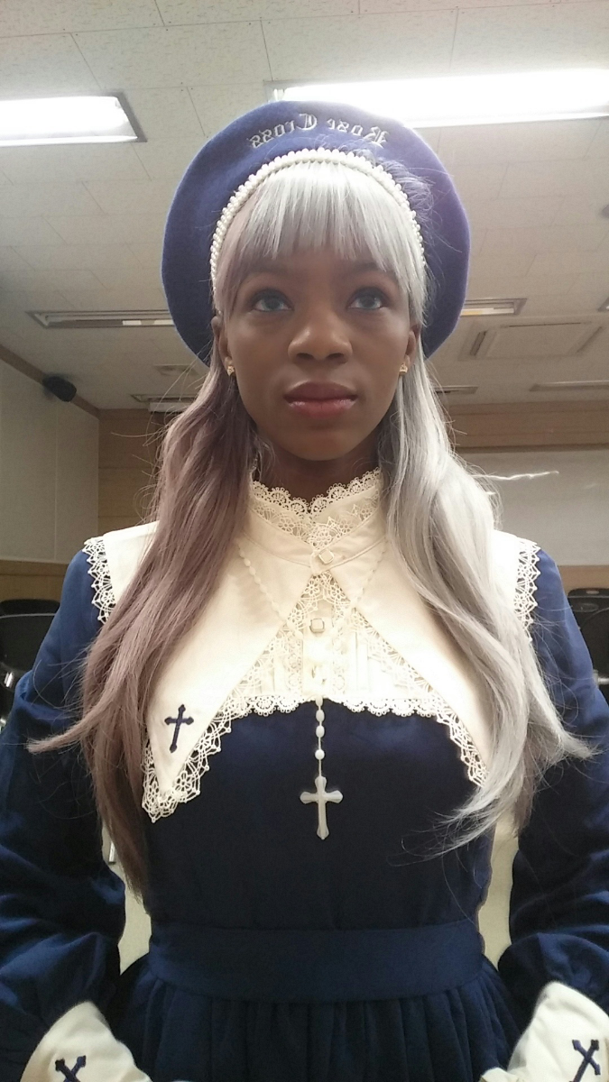 tianamira:  Day in the life: Lolita elementary school teacher. Church and Korean