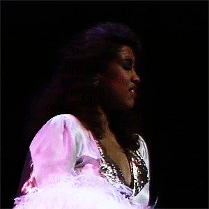 thegoldennerd-deactivated201601:Phyllis Hyman performs In A Sentimental Mood