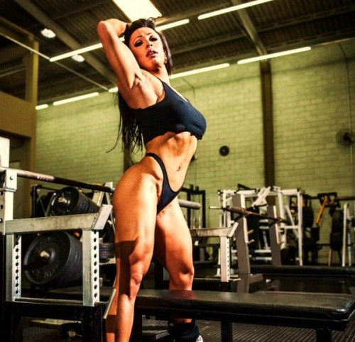 femalehardbodies:  Isadora Castro
