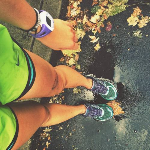 runningwildflower: rainy runs are the best ones runs in the rain make me feel alive