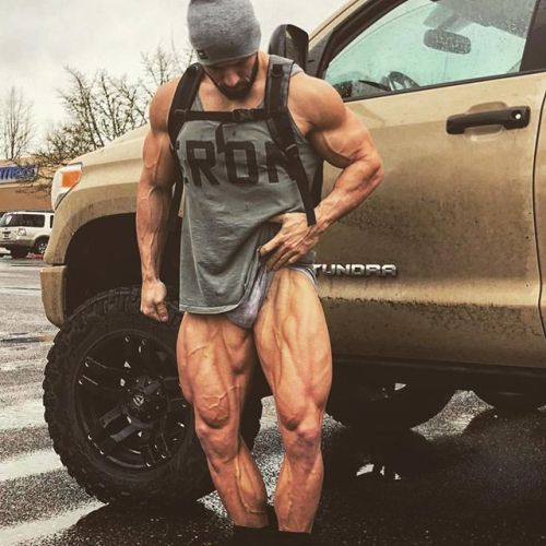 qazxswsblog:  Julian Smith   goddamn bruh 