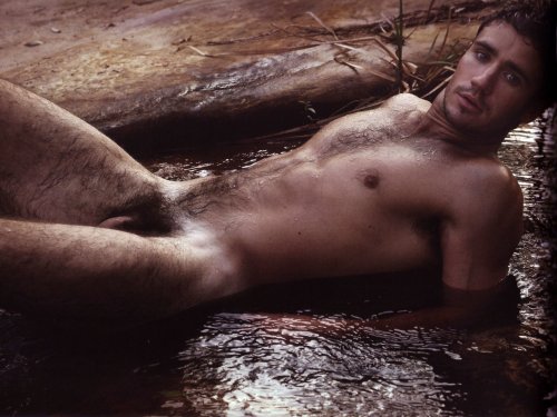 XXX zzzemen:    Andrew Maciver by Paul Freeman photo