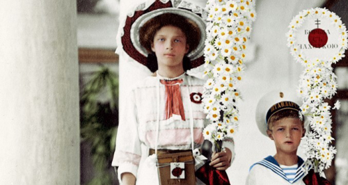 imperial-russia:Children of the last Tsar on the White Flower Day, Livadia, 1911