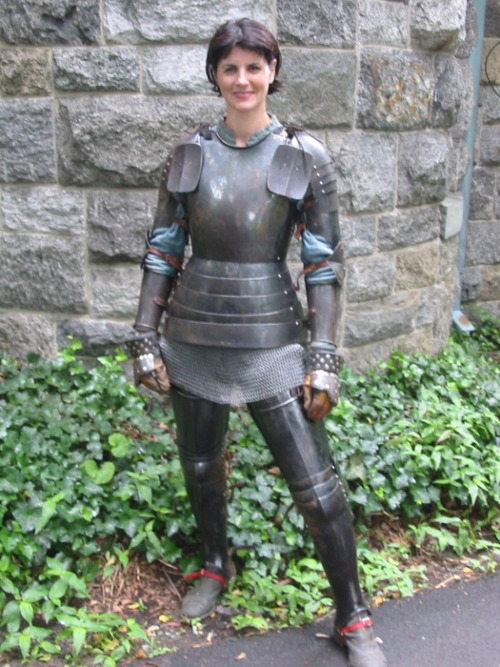 thescienceofjohnlock:kryptaria:  prettyarbitrary:  deepredroom:  A reminder that “male” armour usually works just as well with female bodies. If you’re trying to design something practical, useful and historical looking (or even just something the