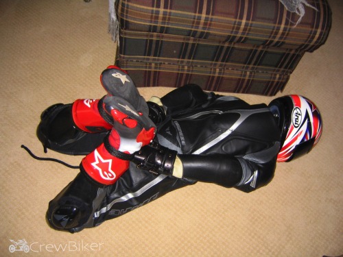 crewbiker:Hogtied biker