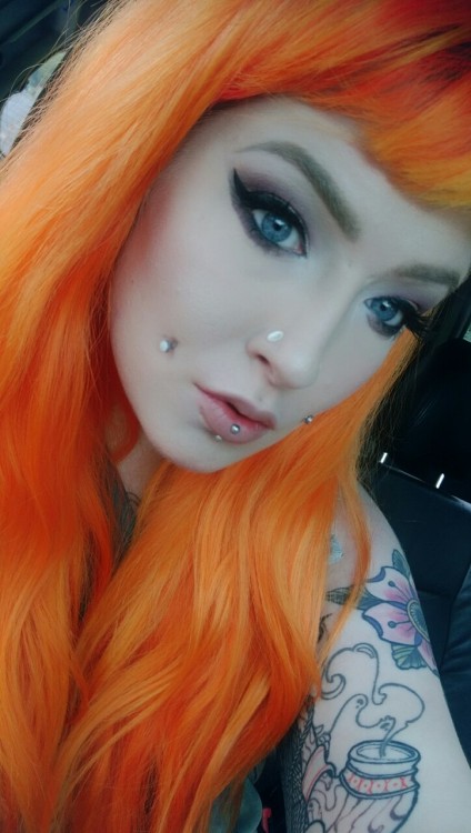 satanicspacecat:  chibipanduh:  Throwback to the day I went to do @satanicspacecat ’s hurrr and looked semi-alive.  Oh shush you looked fucking amaaazing. As per usual 💕