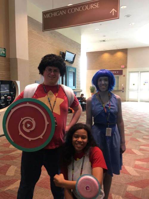 I was Steven at Shuto Con! Here&rsquo;s some pictures of me with various other SU cosplays, incl