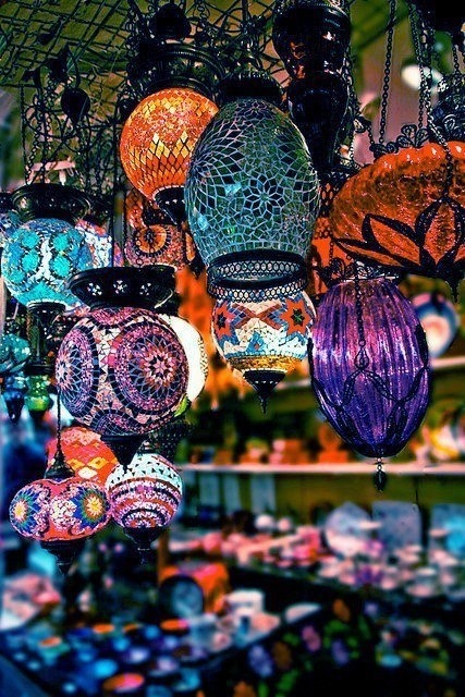 hotteaandoranges:  Enchanted Lanterns 