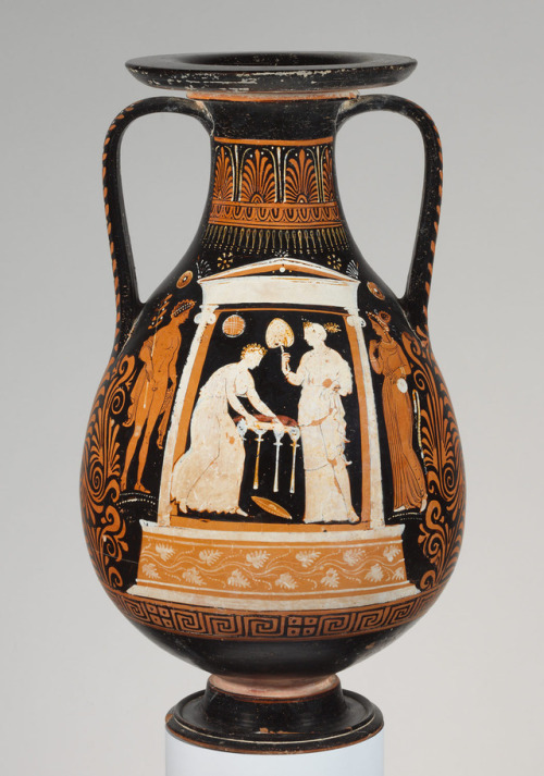 theancientwayoflife:~ Terracotta pelike (jar).Close in style to the Underworld PainterPeriod: Hellen