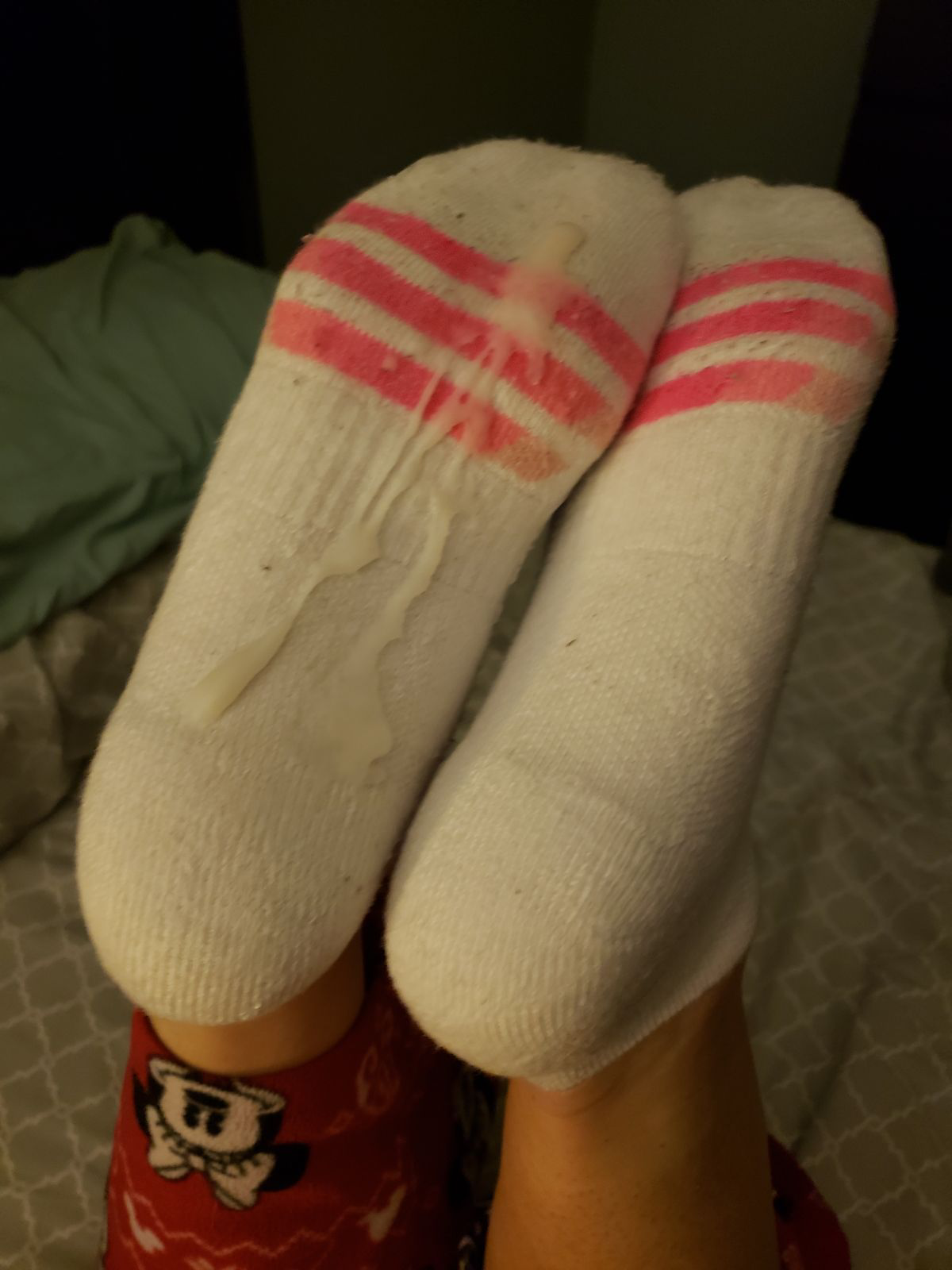 jaylynnesfeet:  I love when she lets me do this 😁