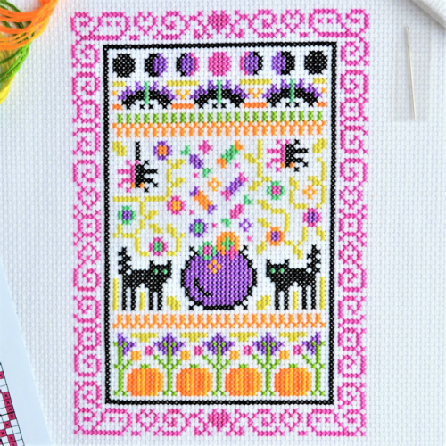 theworldinstitches:Here’s a free cross stitch pattern! Enjoy x Some lovely folks asked for this, so 