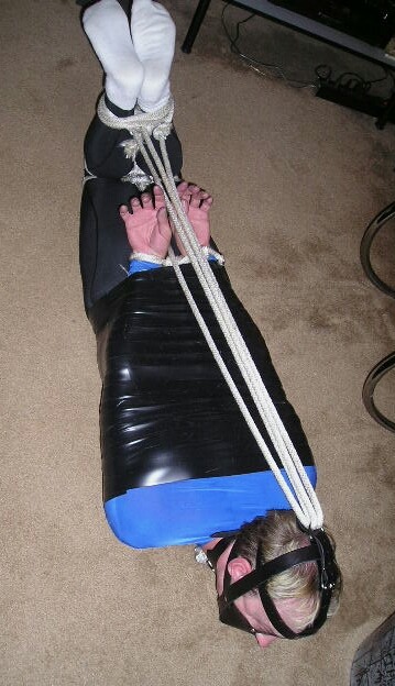titesdude:Ultimate hogtie challenge