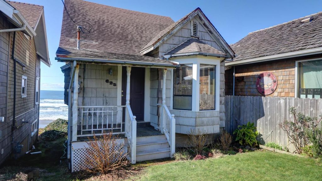 househunting: $375,000/2 br 758 sq ft Newport, OR 