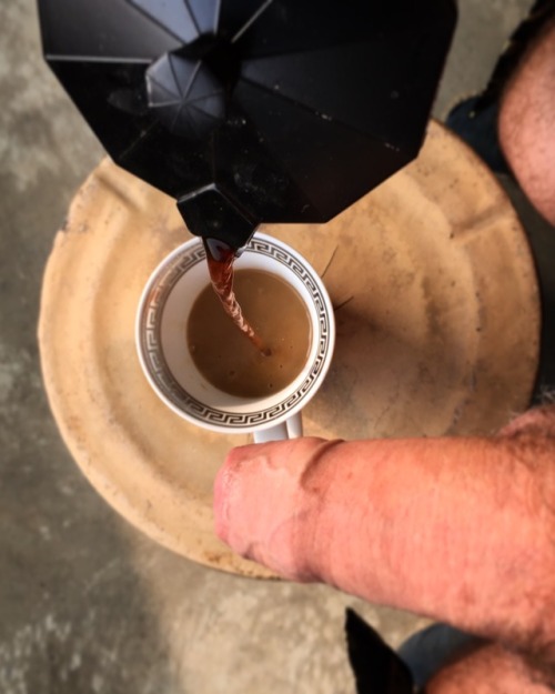 mycoffeecock:Morning brew