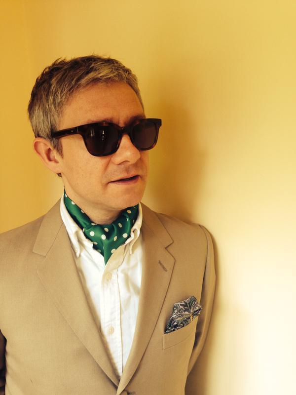 blackstarjp:    Actor Martin Freeman certainly cuts a dash in Cravat Club’s WATSON