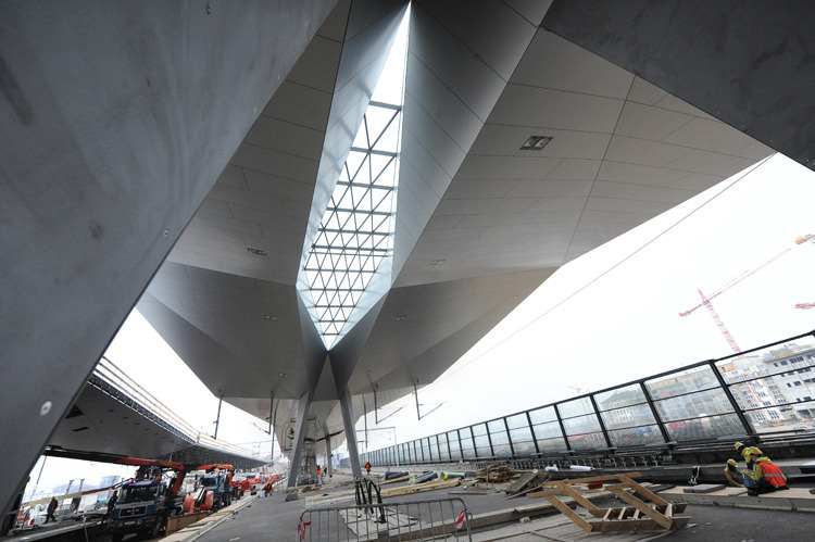 cjwho:  Vienna’s new Central Station in Progress 