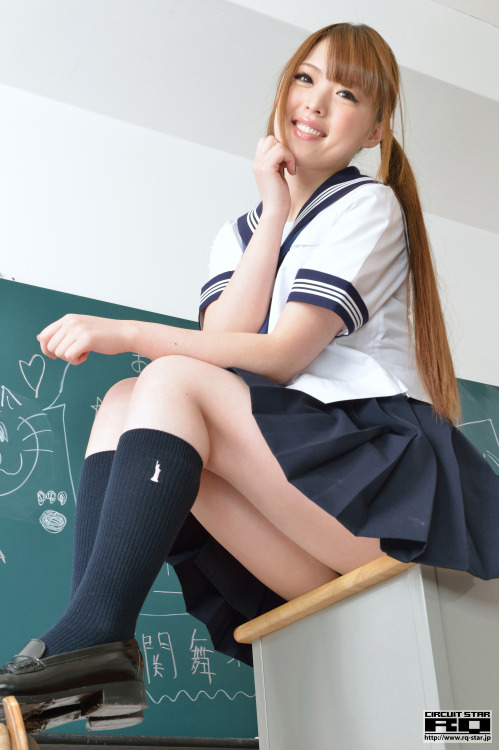 chong2-ho1:  Mai Onozeki : 小野関舞 nice legs