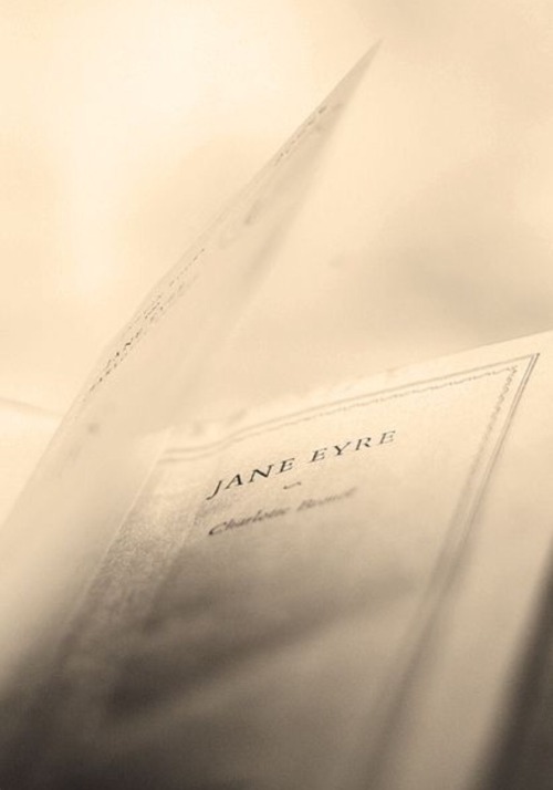 day-and-moonlightdreaming: Jane Eyre.