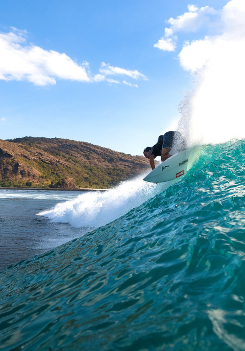 surf-fear: photo by Ryan CraigAlex Smith