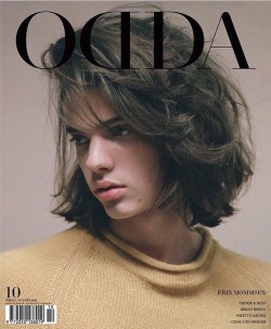 radfoxes:  easyokes:  Erin Mommsen for Odda Magazine  I gasped when i first saw this 