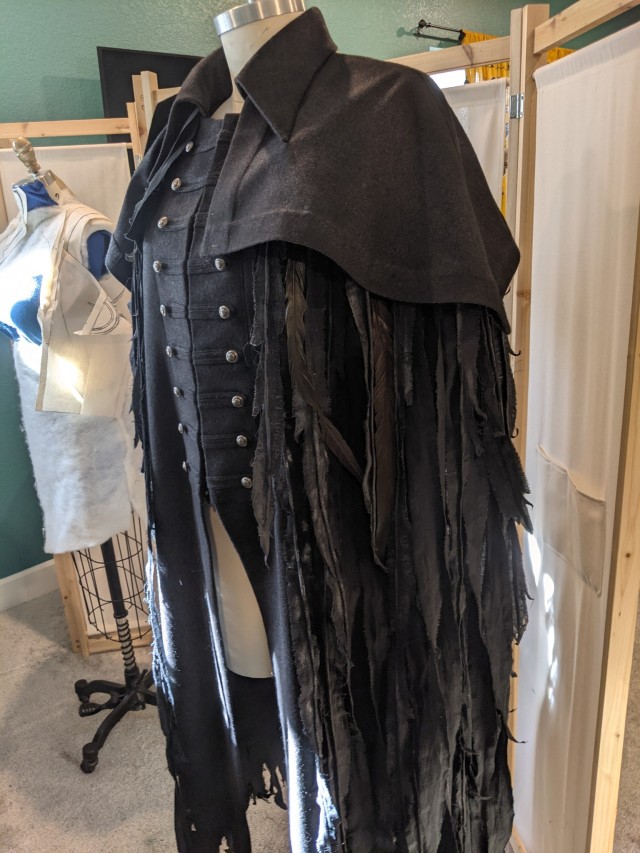 Eileen the Crow jacket and cape, made by me
I actually opted for a dark gray wool instead of black this time and airbrushed 