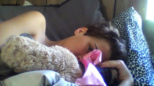 kaenicholee:  Bunny Kae  [Please dont delete caption or a precious bunny somewhere dies,] 