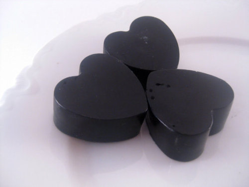 other-otherkinshop: Hellkin bath supplies requested by multiple  3 Black heart soaps -$6.0