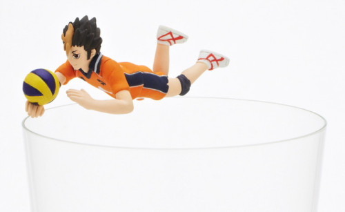 shishido-ryou:  thehype-train:  Haikyu!! Stars Spike to Victory on The Rim of Your Cup   Each drinking companion figure is 540 yen, and the entire box of eight figures costs 4,320 yen. The first release is slated for January.   FUCKING KUROO’S 