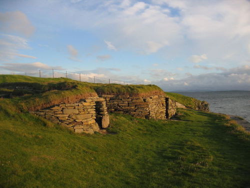 archaicwonder: Knap of Howar, Orkney Islands, Scotland The Knap of Howar on the island of Papa Westr