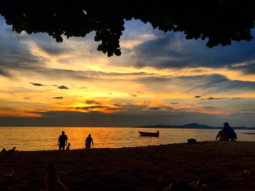 #BeachThursday ‘Sunset, Pratamnak Soi’ Pattaya, Thailand