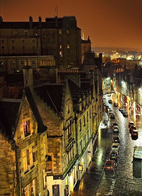 bluepueblo:  Night Lights, Edinburgh, Scotland photo via tlc  ohh one day. definitely one day