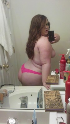 plumper-dating:  Real name: Amy Looking: Date/Sex/Pics exchange Pictures: 54 Naked pics: Yes Free sign-up: Yes Link to profile: HERE 