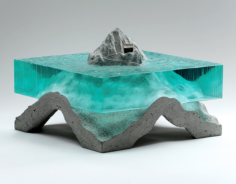 culturenlifestyle:Exquisite Glass Ocean Sculptures Reflect the Deep Blue Ocean Abyss 