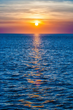 drxgonfly:sunset at sea with multiple color prizm (by digidreamgrafix)