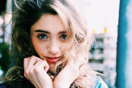 strangerthingscast:Natalia Dyer from Stranger Things. 