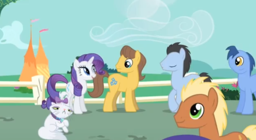 paperjamjam:  I’m watching mlp and  what  what the fuck   Yo it’s just eyeclops and be nice, he's sensitive about his eye. 