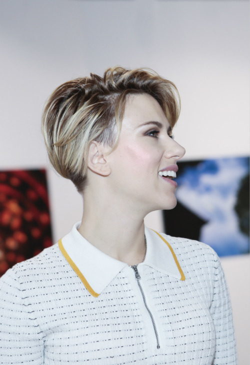 sscarlett:Scarlett Johansson attends a fan club party of telecommunications equipment manufacturer ‘