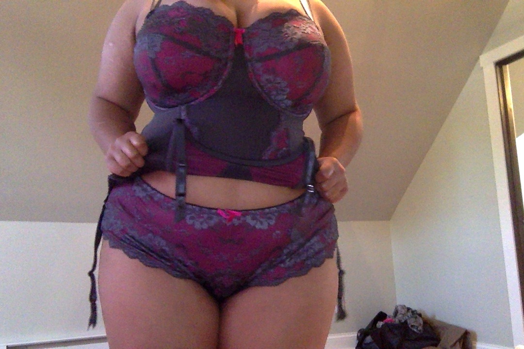 prettypattypapsmear:  some new undies i got in a bit ago. i havn’t done my hair