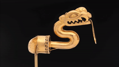 tlatollotl:Superbly crafted in the shape of a serpent ready to strike, this labret is a rare survivi