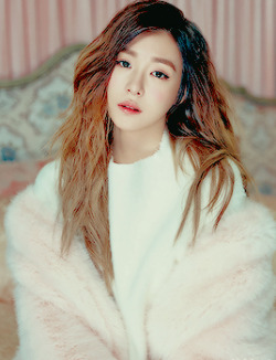 kimtae-yeons:   Tiffany for BEAUTY+  