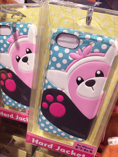 Bewear phone case for iPhones from the Pokemon Center Tails & Paws promotion~(Read more about th