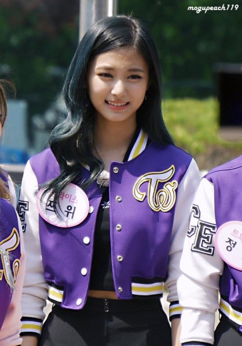twicepercent:  mogupeach119  