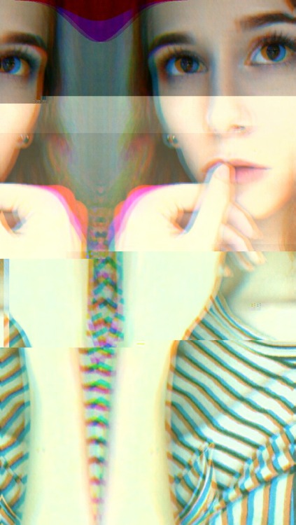 glitchsexy: “Such a Doll” @lild0ll