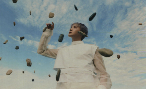 SPECIAL 8 PHOTO-FOLIO - J-HOPE II