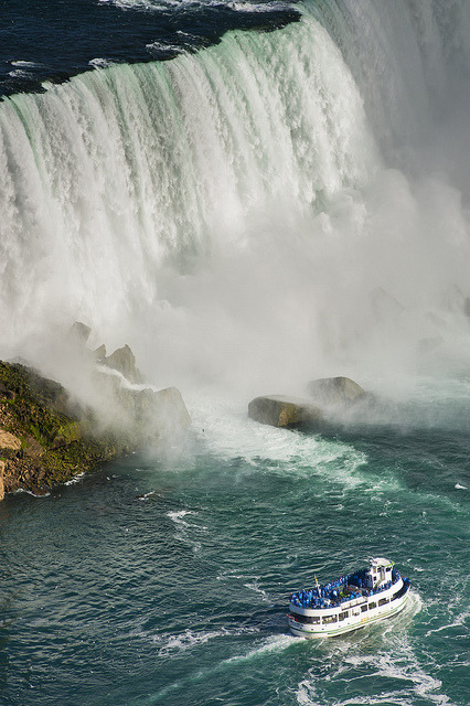 Cruising Niagara / USA (by naibank).