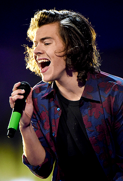 mr-styles:  One Direction performs onstage during the 2014 iHeartRadio Music Festival at the MGM Grand Garden Arena on September 20, 2014 in Las Vegas, Nevada. 