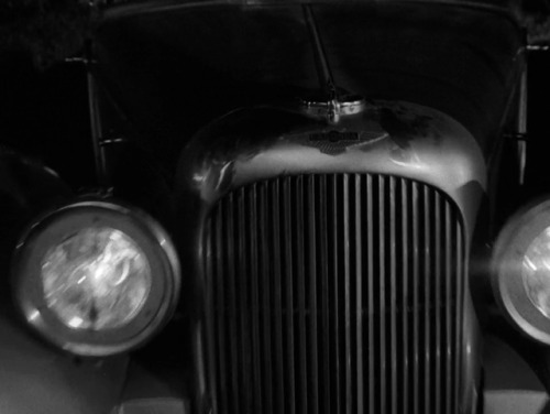 2.04 A Thing About MachinesDirector: David Orrick McDearmonDirector of Photography: George T. Clemen