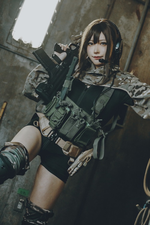 kobikiyama:  Model: @_otofu  Assault rifle: QBZ-97  