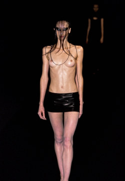 r0slyakova:  OLIVIER THEYSKENS SS 1999 