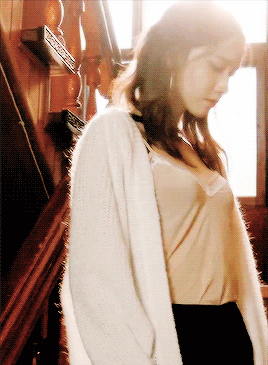 younas:  1/6 — IM YOONA for HIGH CUT VOL. 177 